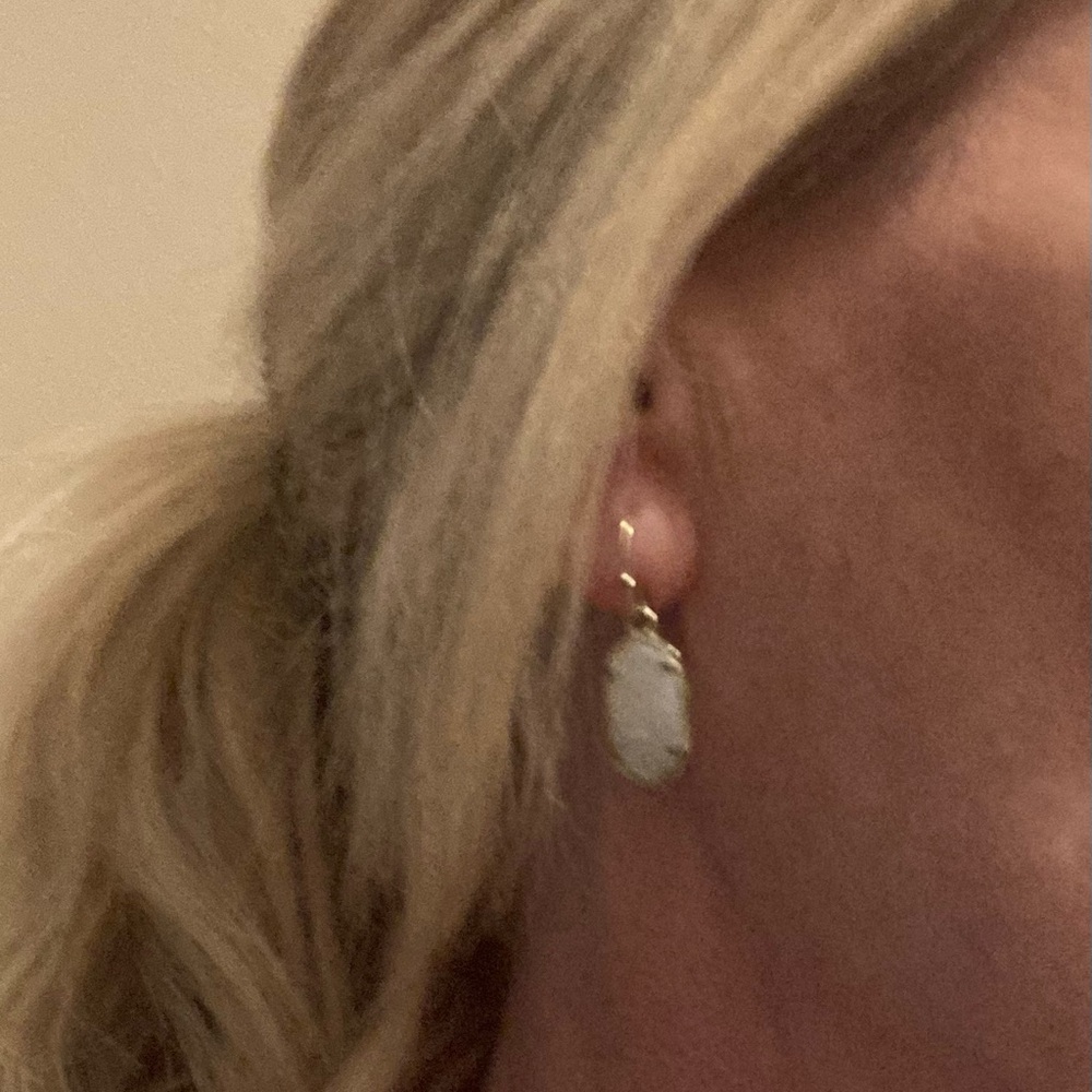 Kendra Scott Earrings - Picture 4 of 4